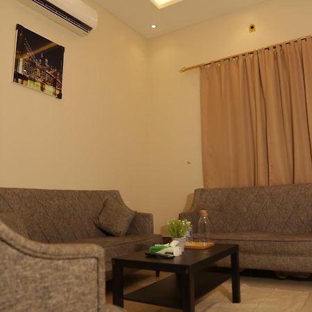 Spacious Apartments At Basla St 3 Mins From King Fahd Stadium Эр-Рияд Экстерьер фото