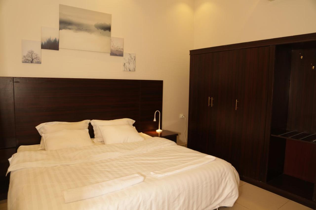Spacious Apartments At Basla St 3 Mins From King Fahd Stadium Эр-Рияд Экстерьер фото